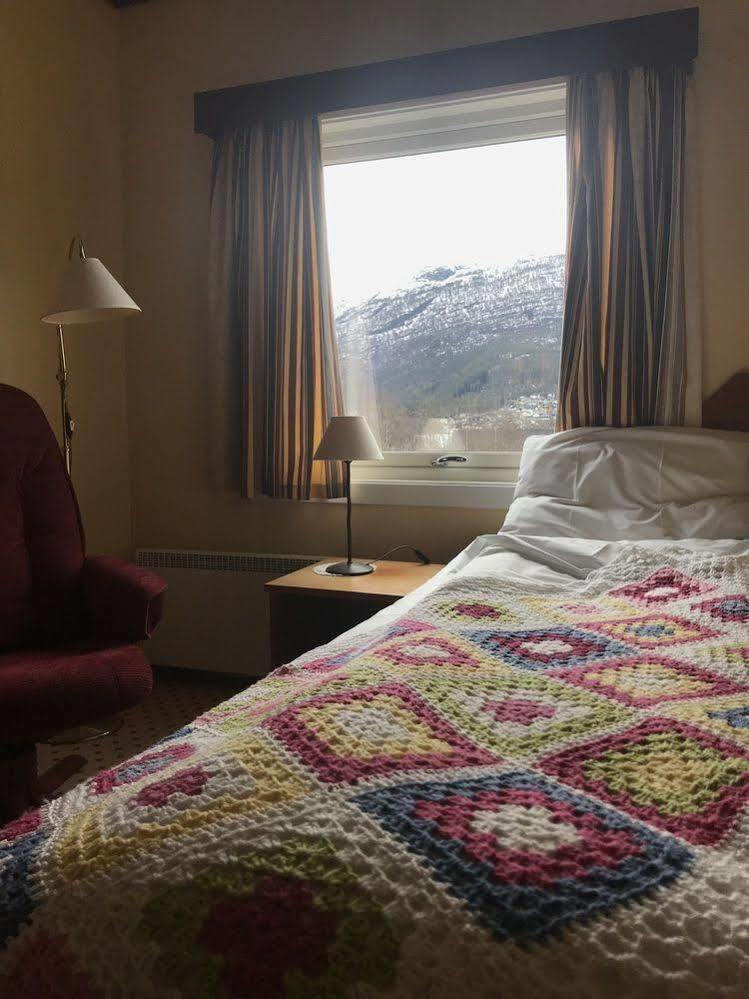 Eikum Hotel Hafslo ภายนอก รูปภาพ